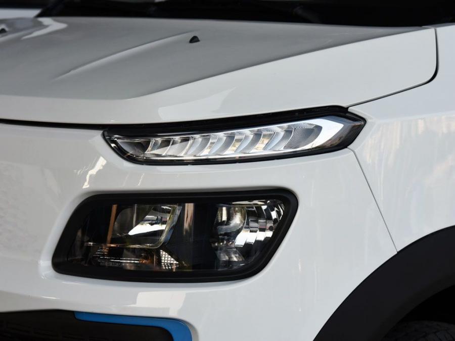 Детали экстерьера Karry Dolphin EV 2019 года  (фото 4 из 15)